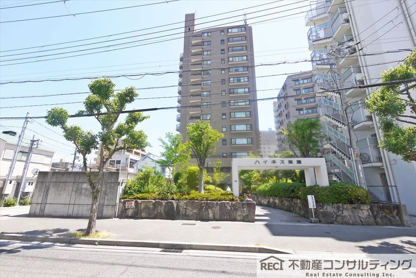 ハイネス東灘の外観