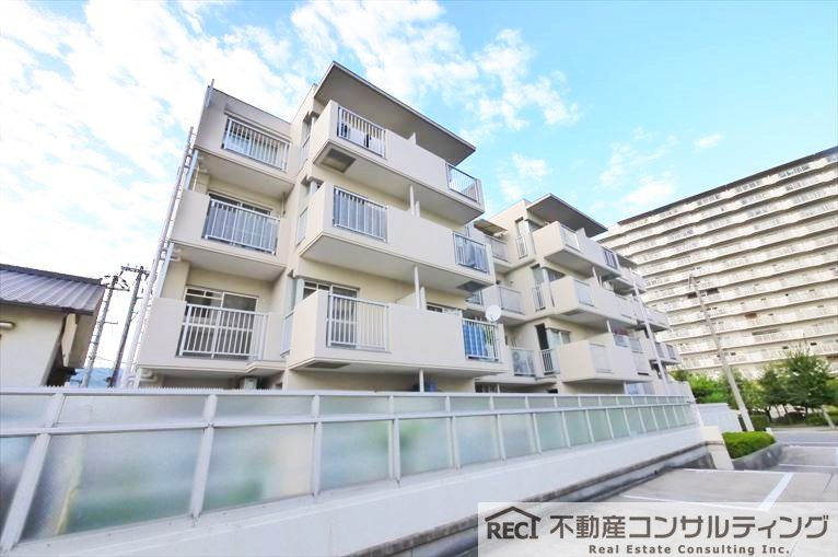甲南ドエル青木の外観