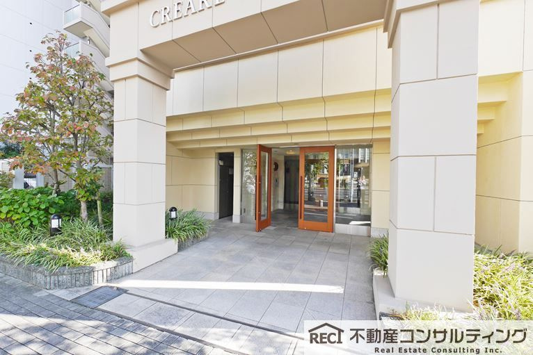 クレアーレ御影のエントランス