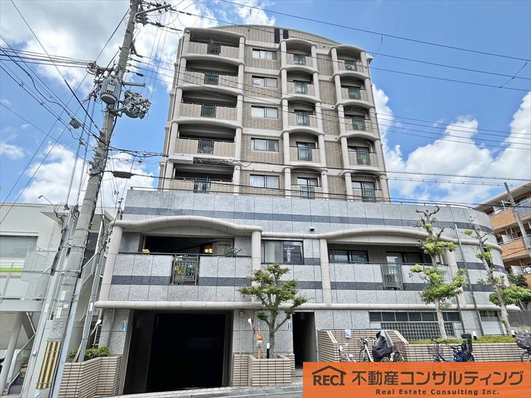 クラウンハイム本山セレネートの外観
