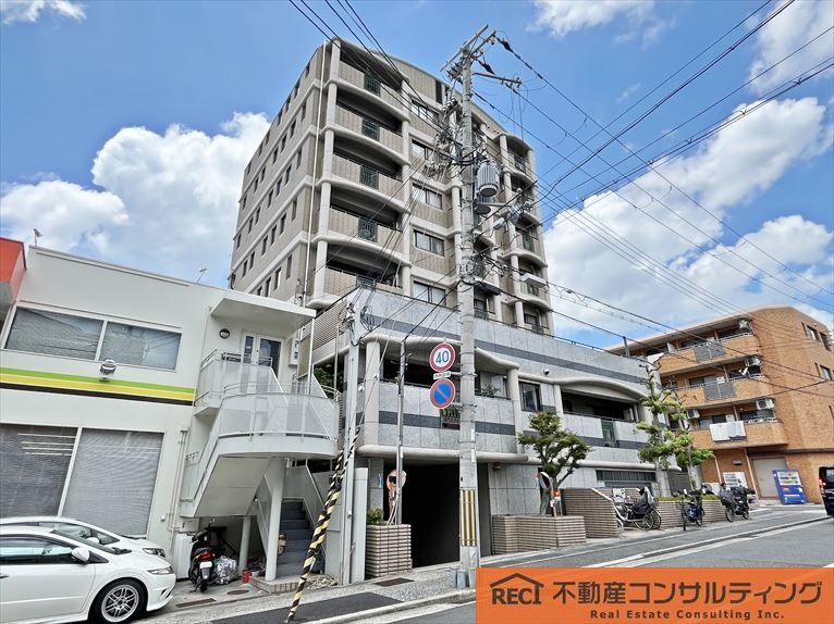 クラウンハイム本山セレネートの外観