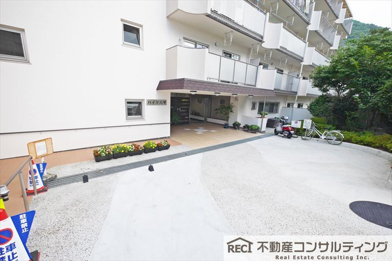 ◆◆ハイツ六甲◆◆の駐車場