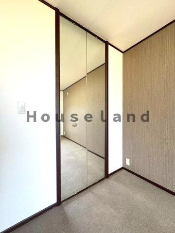 下三毛戸建の洋室