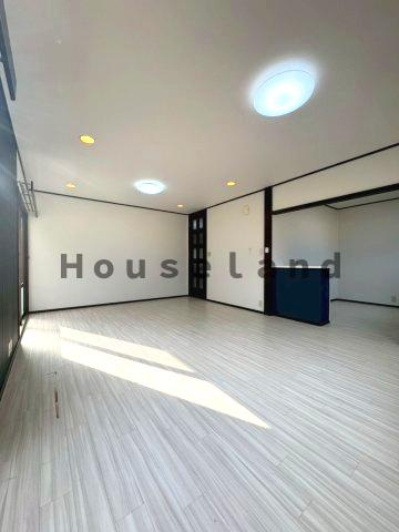 下三毛戸建の居間・リビング