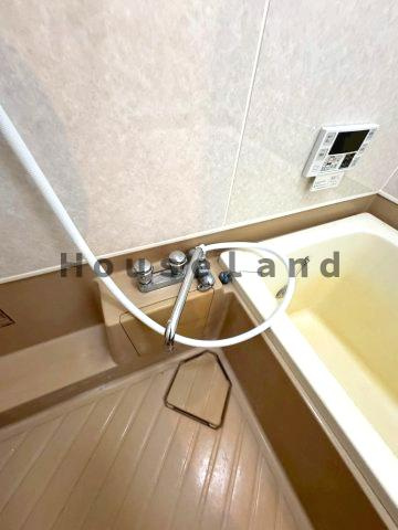 下三毛戸建の浴室