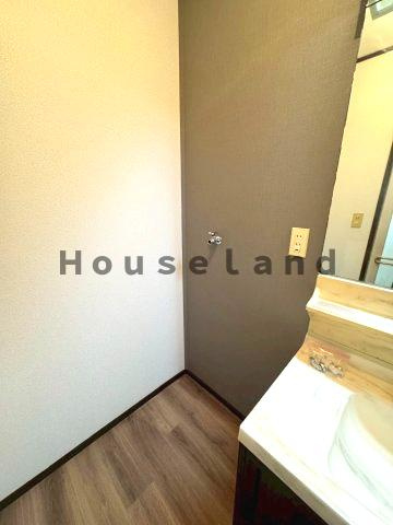 下三毛戸建の洗面所