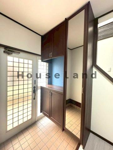 下三毛戸建の玄関