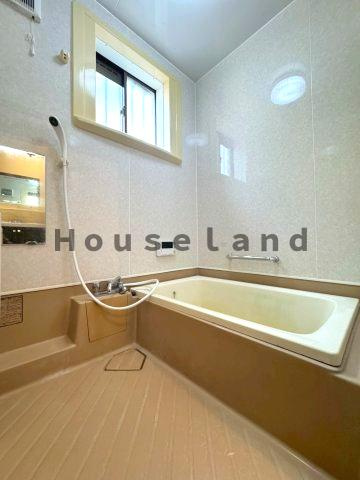 下三毛戸建の浴室