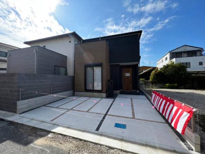 【外観】 | FIRST TOWN 住道 | 宅配ボックスつきで、荷物受け取りの負担も軽減！