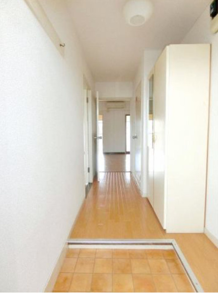 光風ハイツの玄関|ゆったりとした玄関です