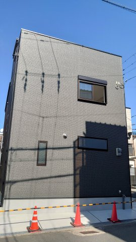 東大阪市鷹殿町　新築の外観|南側の外観、陽が良くあたります