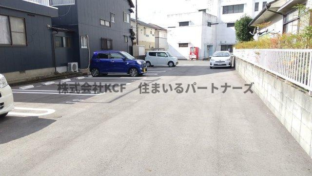 MAISON SOLEILの駐車場