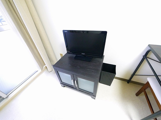 ミユキシティーマンションの設備|明るい洋室です。