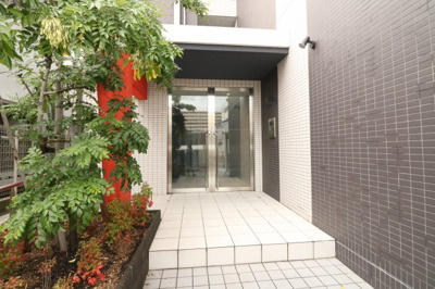 【エントランス】 | アジュール水堂