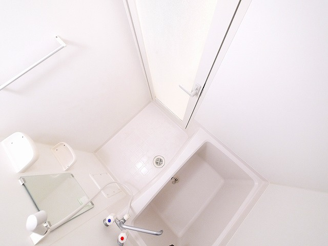 ヴァンセットモネの浴室|お風呂で日々の疲れを落としましょう