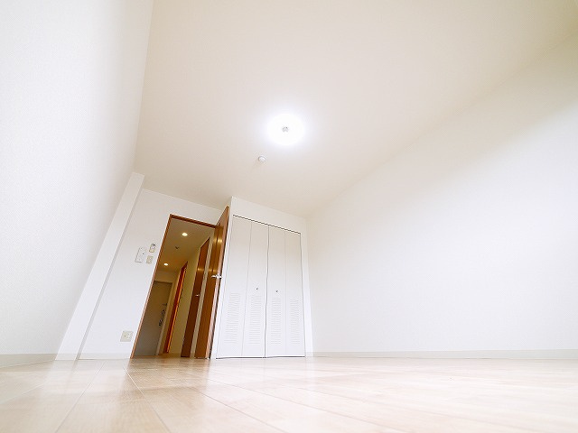 ヴァンセットモネの洋室|広々とした洋室です