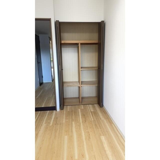 エスポワール松風台Ⅱ番館の収納|洋室