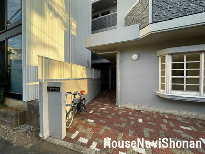 【エントランス】 | ハイライフ石上