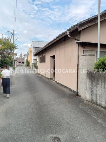 小笠原　中古物件　4LDKの周辺|西側前面道路状況