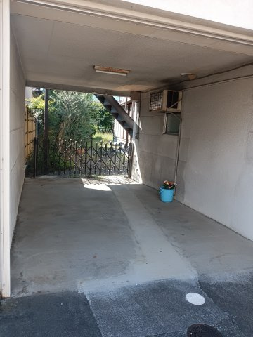 小笠原　中古物件　4LDKの駐車場|１台駐車可能です。
