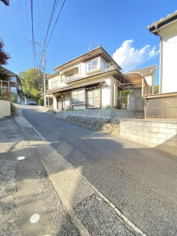 中古戸建　上安7丁目の前面道路含む現地写真