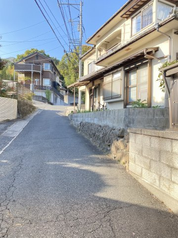 中古戸建　上安7丁目の前面道路含む現地写真