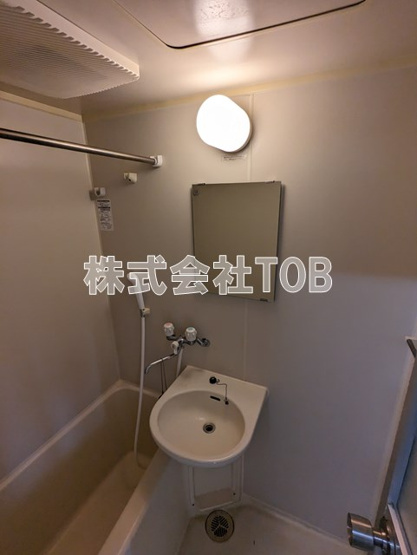【洗面所】 | ロワール仙川 | ※クリーニング中の写真