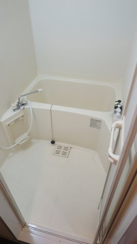 コンチネンタル難波東の浴室