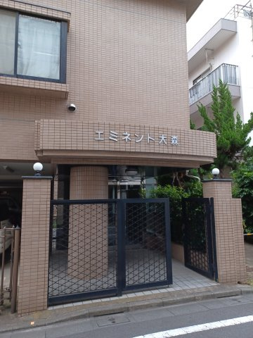 エミネント大森のエントランス