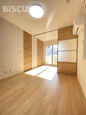 PLAISIR La Lumierepureの居間・リビング