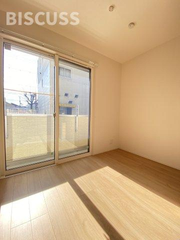 PLAISIR La Lumierepureの居間・リビング