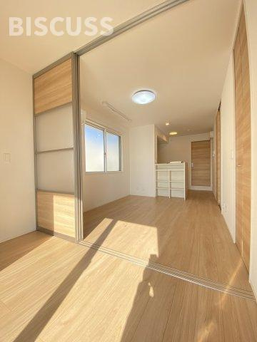 PLAISIR La Lumierepureの居間・リビング