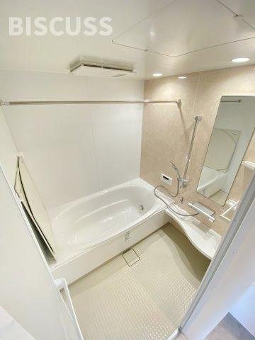 PLAISIR La Lumierepureの浴室