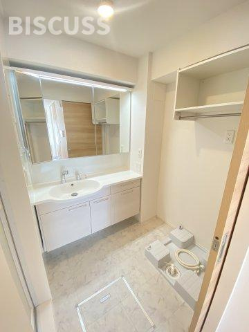 PLAISIR La Lumierepureの洗面所