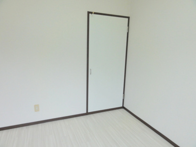 【子供部屋】 | グリーンコーポ | スタンダードな洋室です