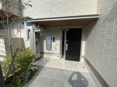 【エントランス】 | NAPSQUARE