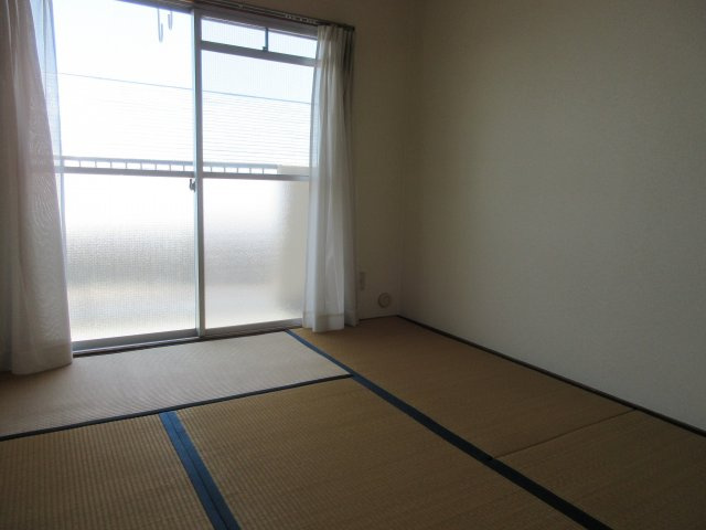 第一イワサキビルの寝室