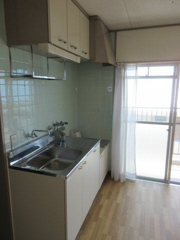 第一イワサキビルのキッチン