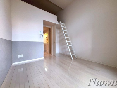 【居間・リビング】 | STAGE栄生 | ゆったりとしたリビングです