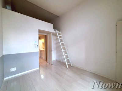 【居間・リビング】 | STAGE栄生 | ゆったりとした居間です