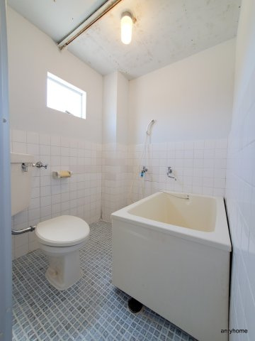 新大阪土井コーポ　仲介手数料無料の浴室