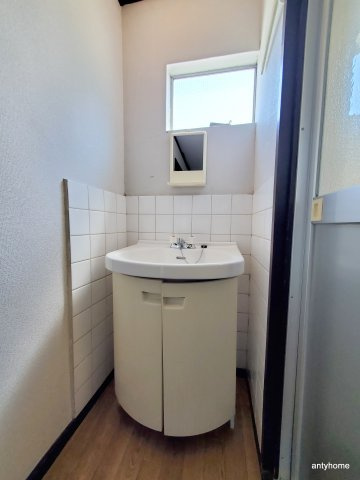 新大阪土井コーポ　仲介手数料無料の洗面所