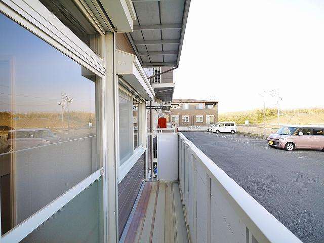 ルミエール1号館の展望|東向きバルコニーです。