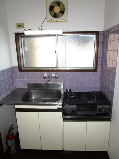 【キッチン】 | ニーズの高いガスコンロ設置可能のキッチンです。