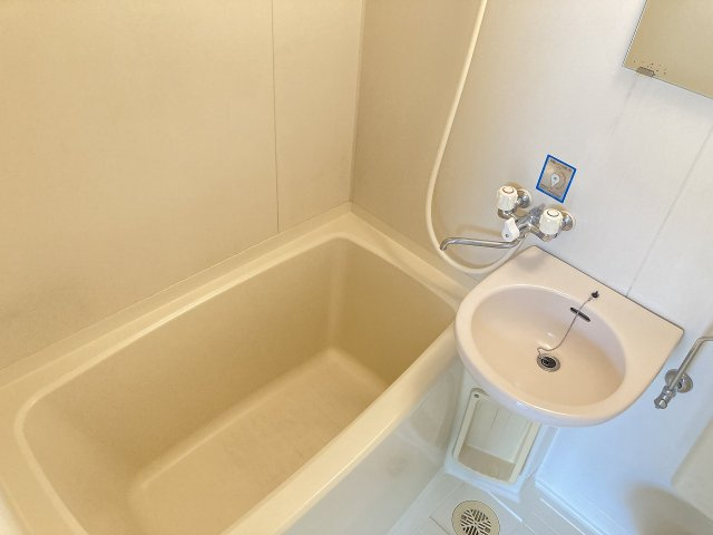 ハイツやまびこＡの浴室