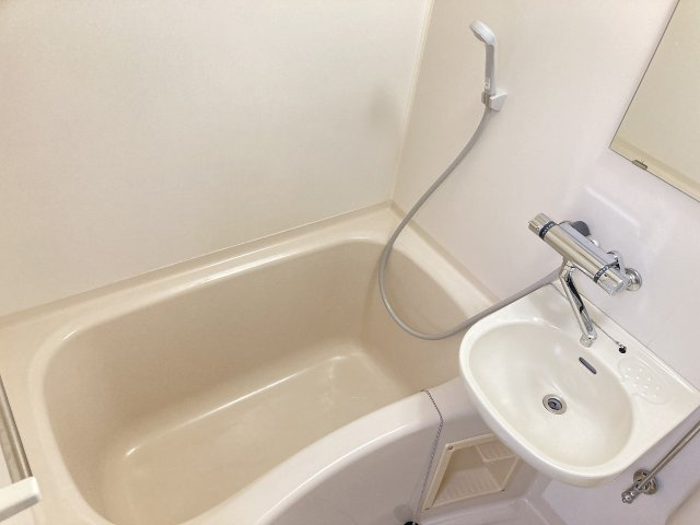 南一番町マンションの浴室