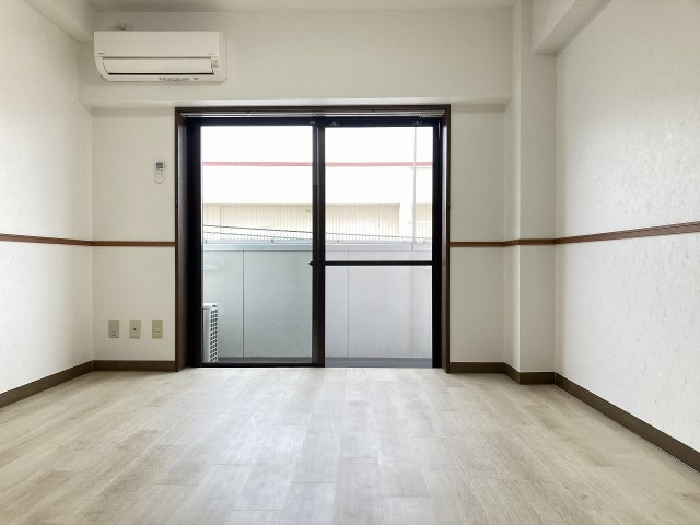 南一番町マンションの居間・リビング