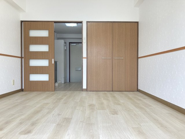 南一番町マンションの洋室
