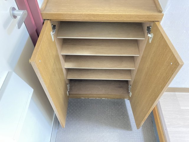 南一番町マンションの玄関