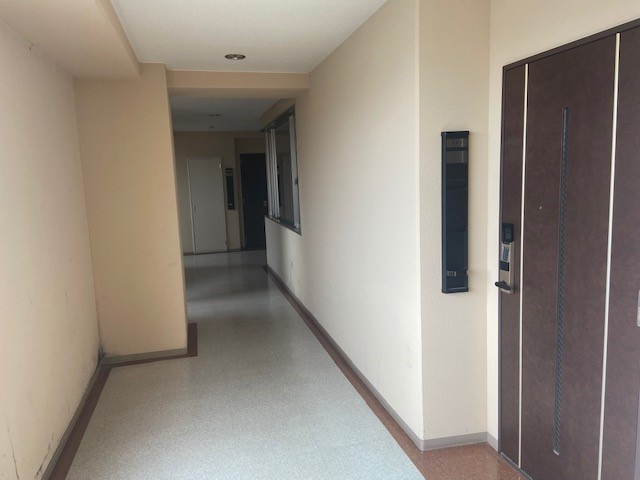 ビジュードゥモナ花堂のその他共用部分|マンション内の内廊下